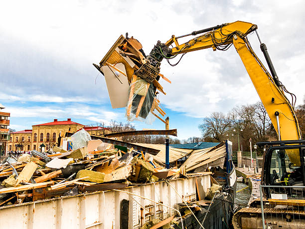 Best Professional Junk Removal  in Eureka, IL
